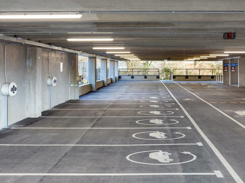 Sadlers Mead multi storey car park Chippenham chargers 43