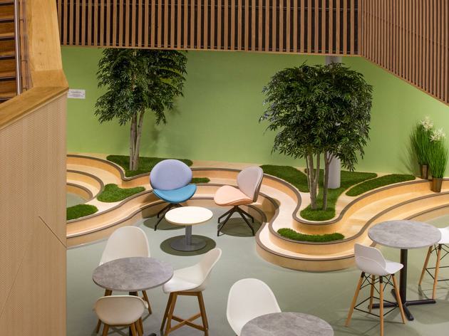 The Deaf Academy tree seating 43